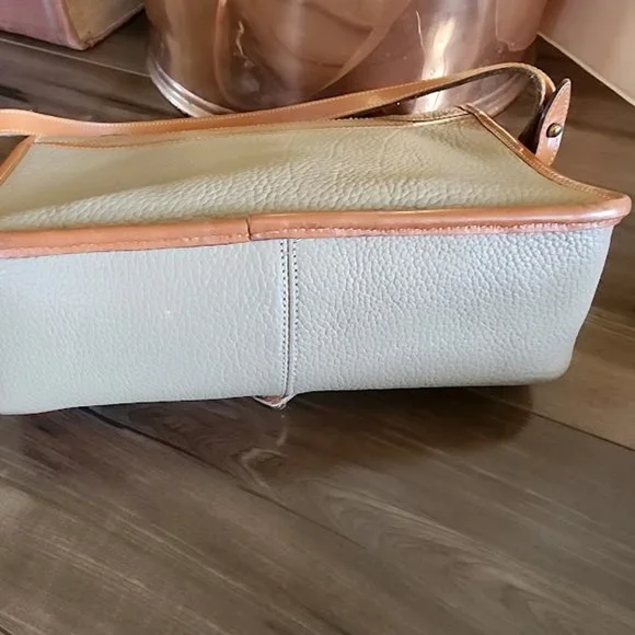 Dooney and Bourke Carrier Bag